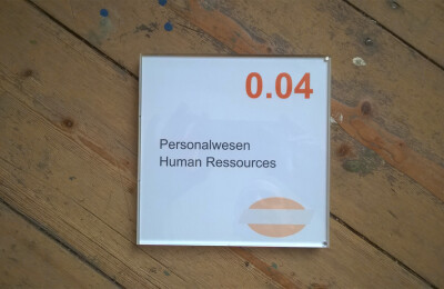 Türschild mit Magnetverschluss