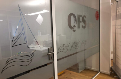 Dekoratives Glasdekor/Sichtschutz