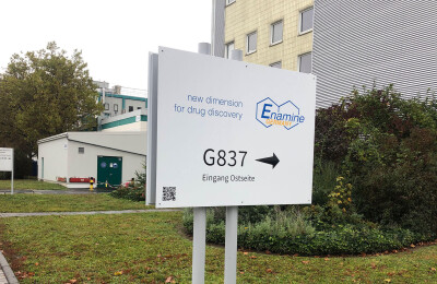 Wegweiser für Industrieanlage