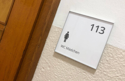 Türschild Schule