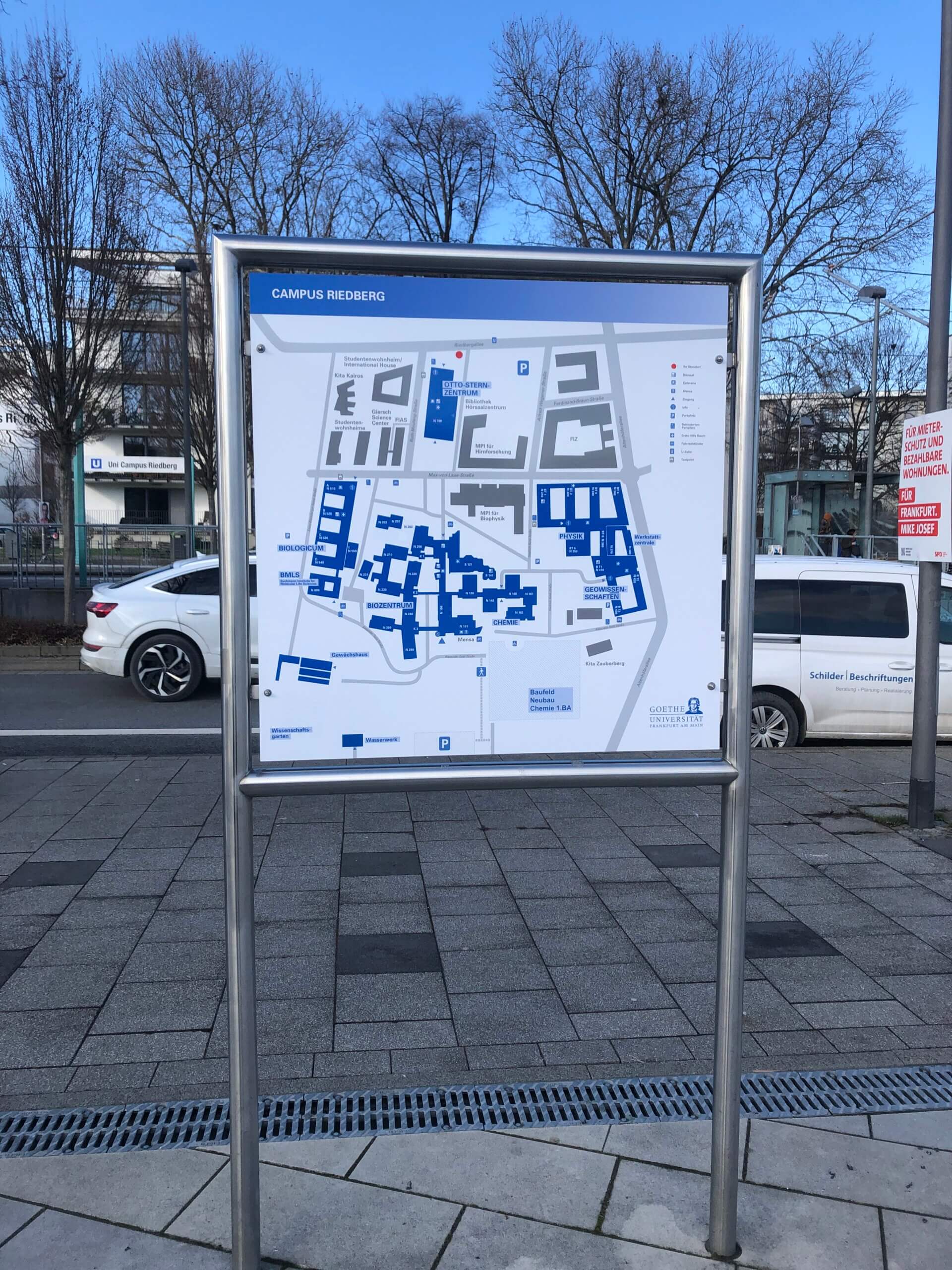 Lageplan als Wegweiser für Besucher
