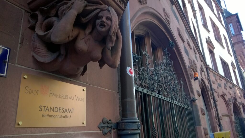 Standesamt_Bethmannstrasse-Frankfurter-Schilderfabrik-Meides-scaled