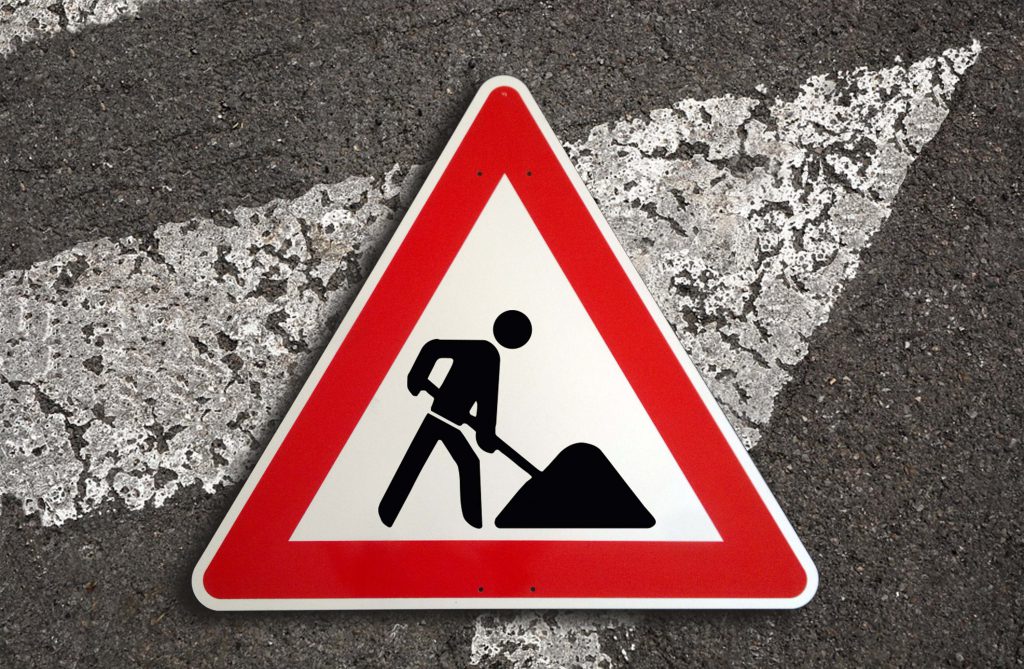 Baustellen-Verkehrszeichen-frankfurter-schilderfarbik-2021